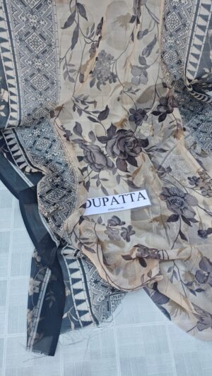 10a (2) BAROQUE Lawn Suit With Printed Patch Dupatta