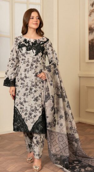 10b BAROQUE Lawn Suit With Printed Patch Dupatta