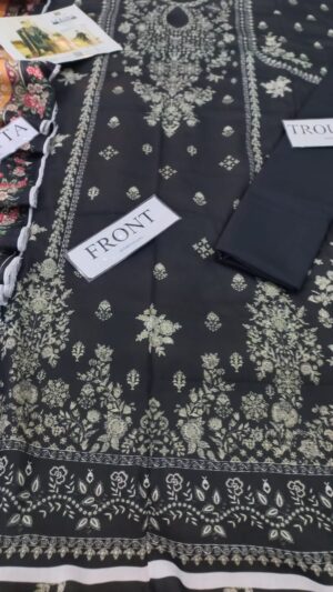 FREESIA Lawn Printed Suit With Printed Sleeves 3pc