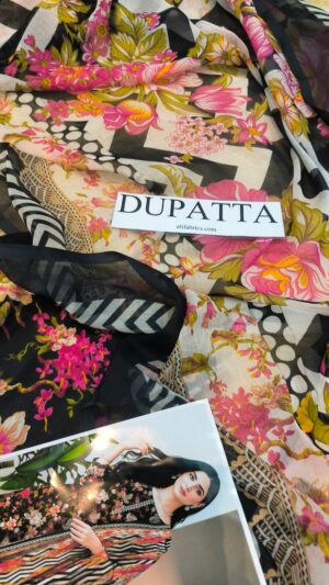 4 (5) AK STUDIO Lawn Printed Embroidered Neckline Suit