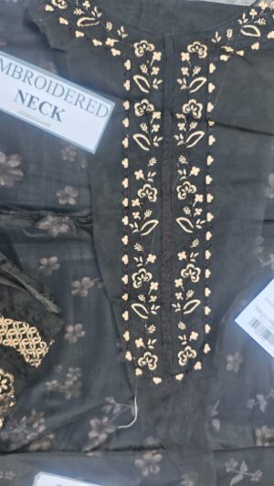 5a (1) IZNIK Lawn Printed Suit with Embroidered Daman Patch