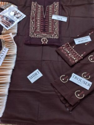 URGE Lawn Embroidered Trouser Suit 3pcs