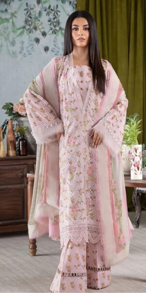 4 (2) SOBIA NAZIR Lawn Full Heavy Embroidery And Printed 3pc Suit